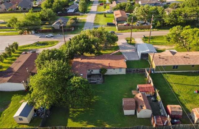109 King Road - 109 King Road, Hackberry, TX 75036