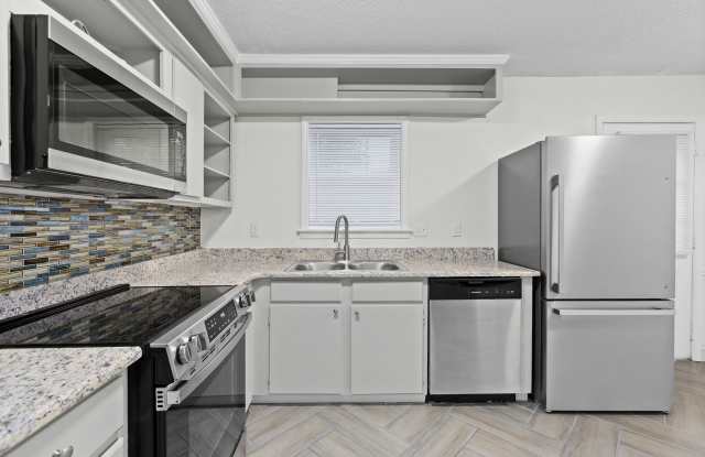 Updated Two-Bedroom Condo with New Kitchen Appliances and Private Patio photos photos Updated Two-Bedroom Condo with New Kitchen Appliances and Private Patio photos photos