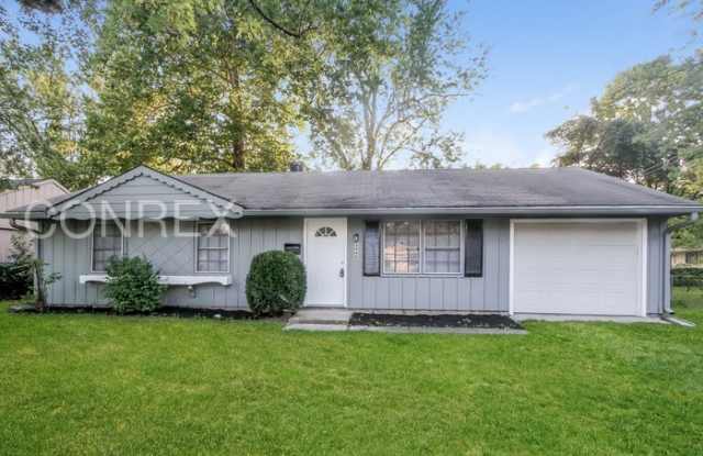 4066 Alsace Place - 4066 Alsace Place, Indianapolis, IN 46226