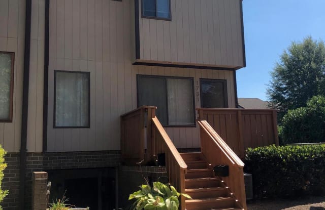 1731 WESTWIND WAY - 1731 Westwind Way, Tysons Corner, VA 22102