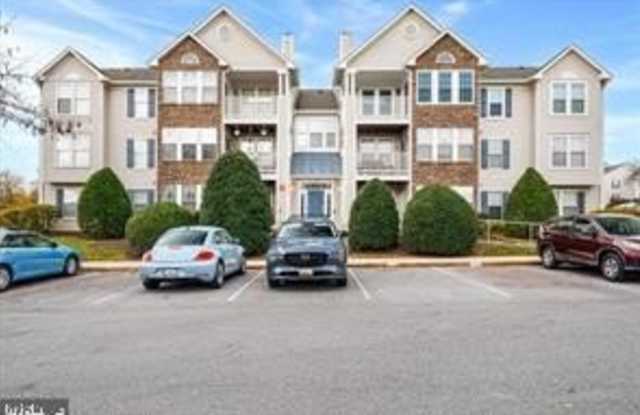 5650 WADE Court unit: B photos photos