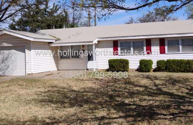 Large 3 bedroom 1.5 bath w/ Bonus Room and Laundry room photos photos