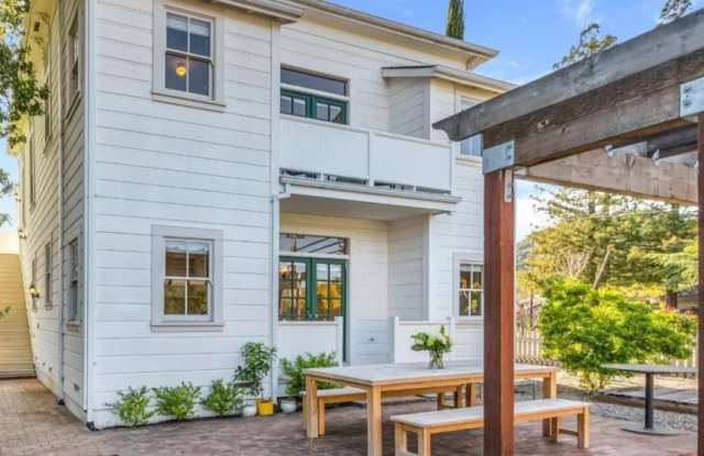 6816 Yount St photos photos