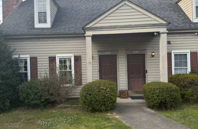 Charming 3 Bed, 2 Bath  Home in Prime Location photos photos