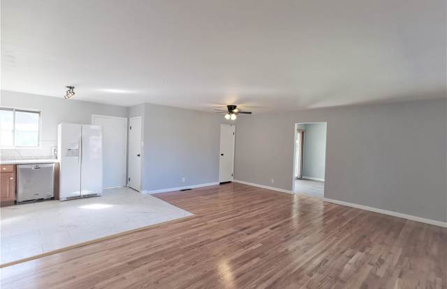 9618 La Jolla Drive Gallery 2