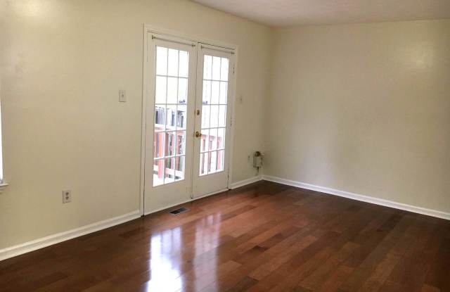 620 CORAL REEF DRIVE Gallery 2