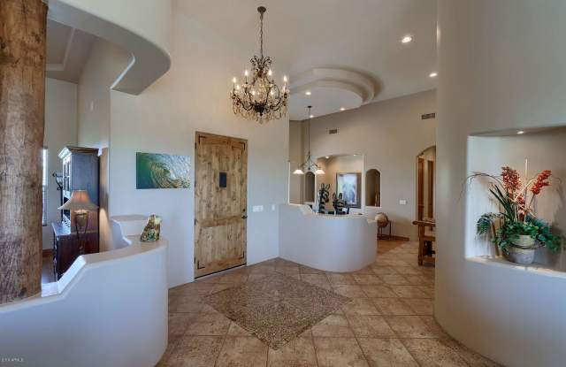 205 E HONDA BOW Road Gallery 2