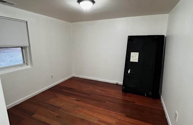 2216 N BROAD Street unit: 2R photos photos