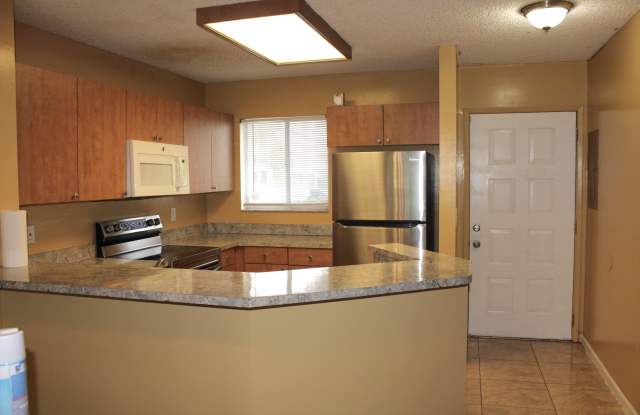 8730 N Sherman Circle photos photos