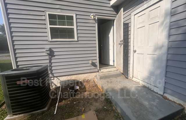 1027 West 37th Street - 1 photos photos