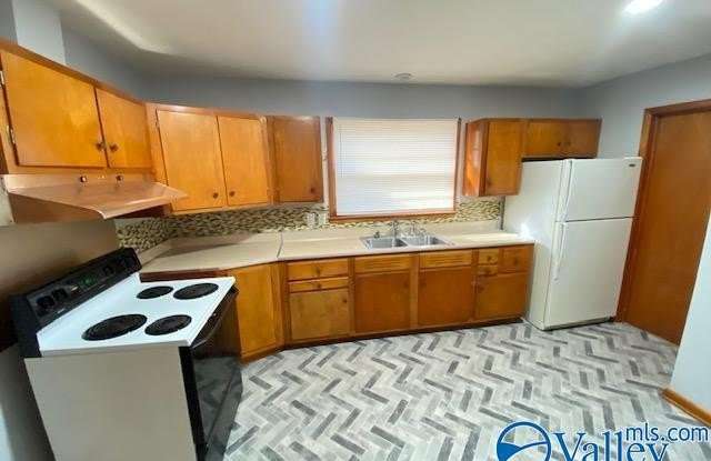 3609 Lakewood Road NW Gallery 4