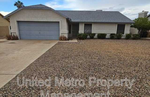 8832 W Golden Ln - 8832 West Golden Lane, Peoria, AZ 85345