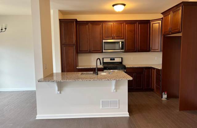 1446 BLACK FOREST DRIVE - 1446 Black Forest Drive, Lehigh County, PA 18104