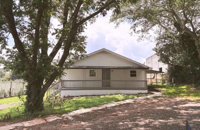 For Rent: 3BR/2BA Home Near Cherrydale – $1,300/month photos photos