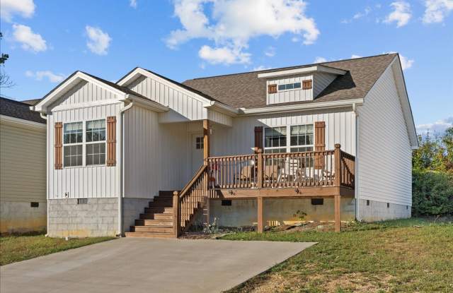 Pristine 3 Bed 2 Bath Home in Dalton - 3304 Striplin Trail, Whitfield County, GA 30721