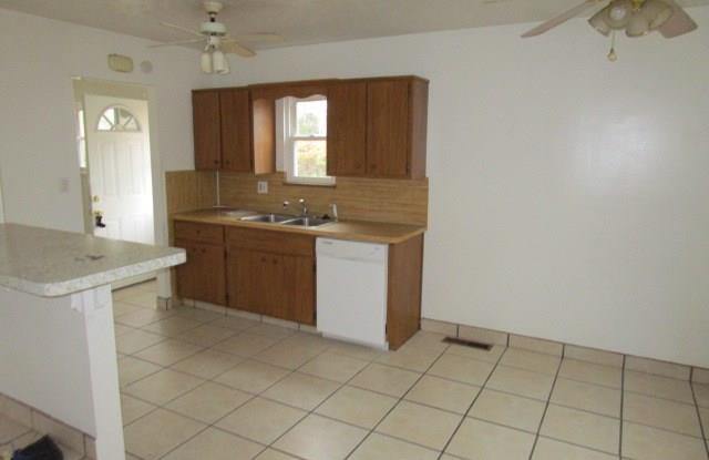 533 Chestnut Dr Gallery 2