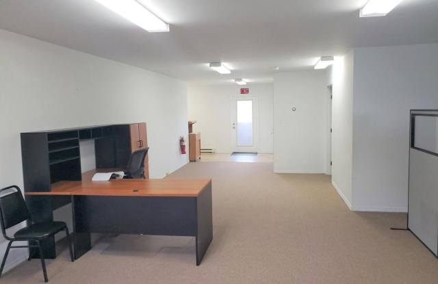 2257 PULASKI Highway Gallery 3