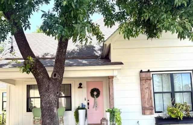 608 N Belknap Avenue photos photos