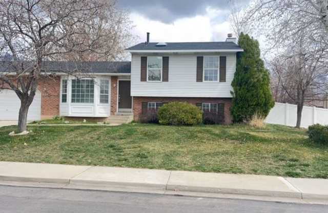 1648 North 80 West Street photos photos
