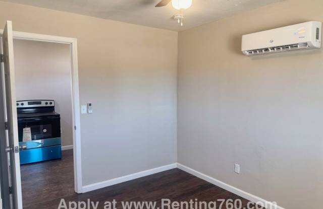 Cute 2 bed 1 Bath Home! Gallery 3