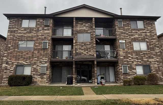 9104 Lincoln Court unit: 203 photos photos