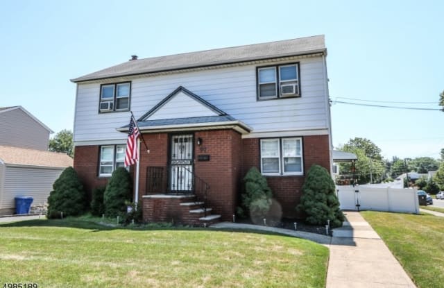 97 DARWIN AVE - 97 Darwin Avenue, Rutherford, NJ 07070