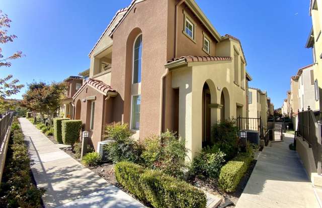 Amazing Townhouse - Warm Springs Fremont! - 268 Fountain Grass Terrace, Fremont, CA 94539