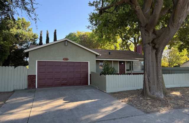 Recently updated single story home in Modesto! photos photos