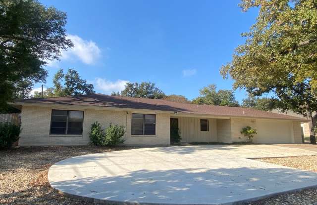 3 BEDROOM, NEAR BELTON HIGH SCHOOL photos photos