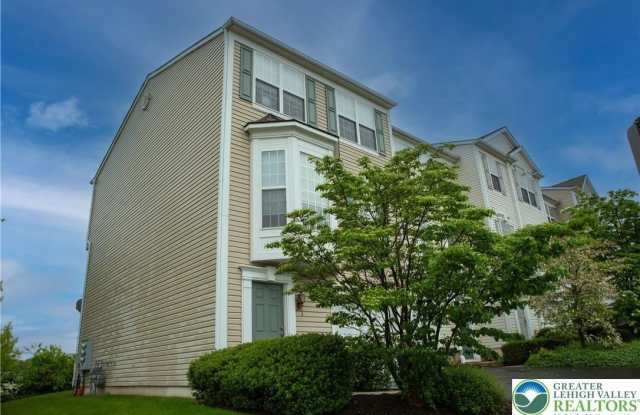 5293 Chandler Way Gallery 2