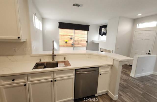 98 Las Flores - 98 Las Flores, Aliso Viejo, CA 92656