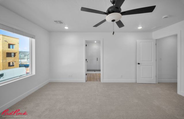 3 Bedroom Townhome in Desert Color photos photos