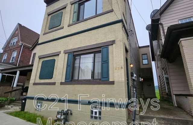 535 3rd Street - 2 photos photos