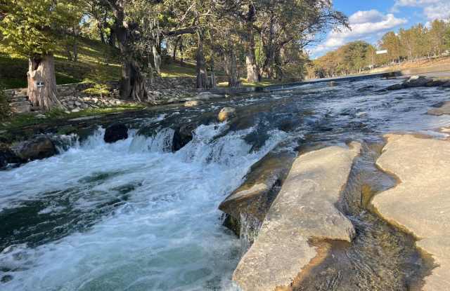 NEW ON MARKET (4 ACRE HOA GUADALUPE RIVER PARK COUPLE BLOCKS AWAY) photos photos
