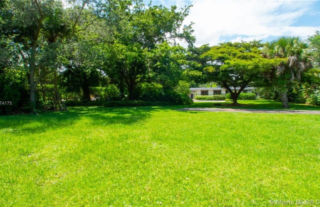 6300 SW 114th St - 6300 Southwest 114th Street, Pinecrest, FL 33156