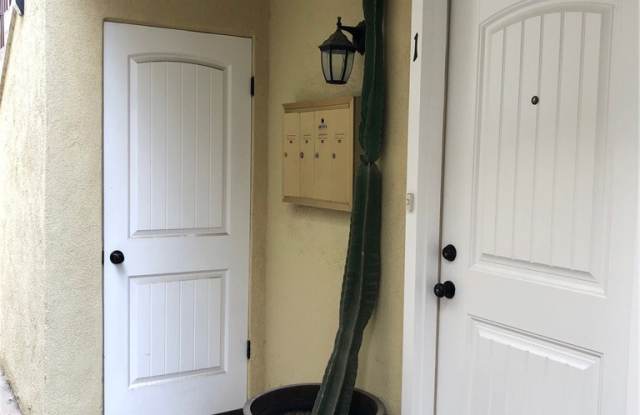 44 Corona Avenue Gallery 3