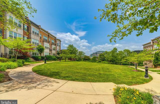 510 OVERLOOK PARK Drive Gallery 4