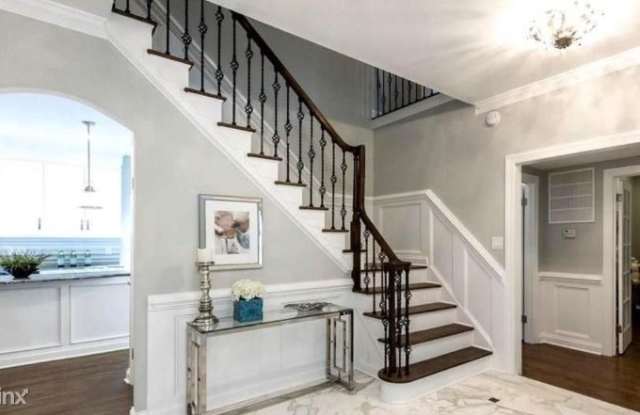 1010 Murphy Drive Gallery 2