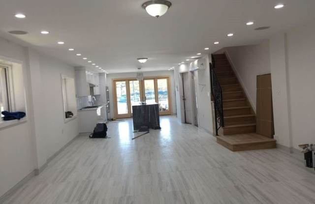 2358 National Drive Gallery 3
