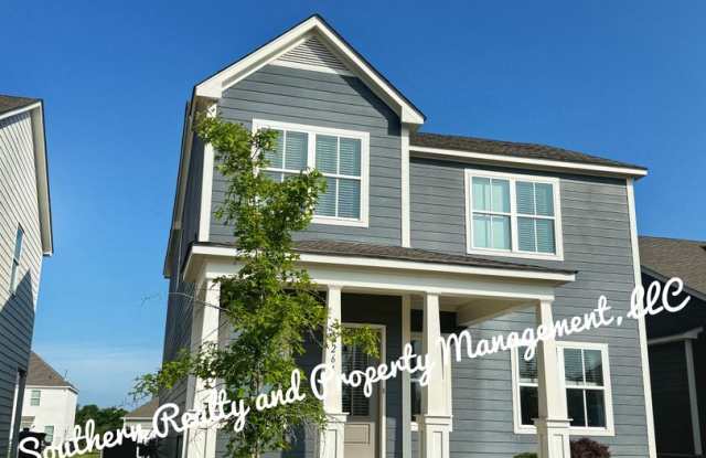 Country Feel but close to shopping photos photos