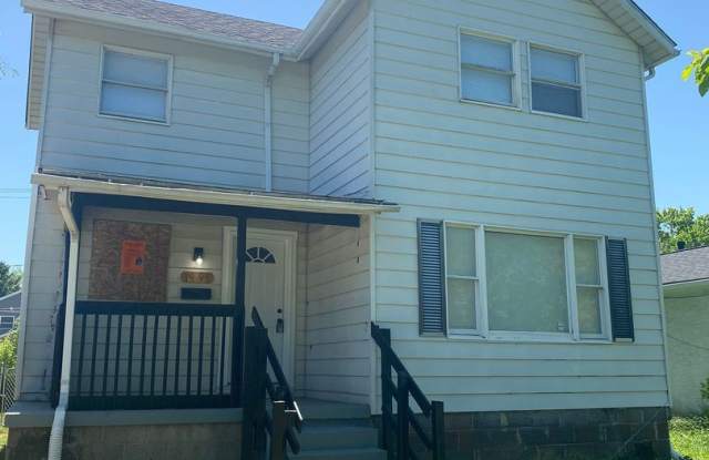 1995 Minnesota Ave - 1995 Minnesota Avenue, Columbus, OH 43211