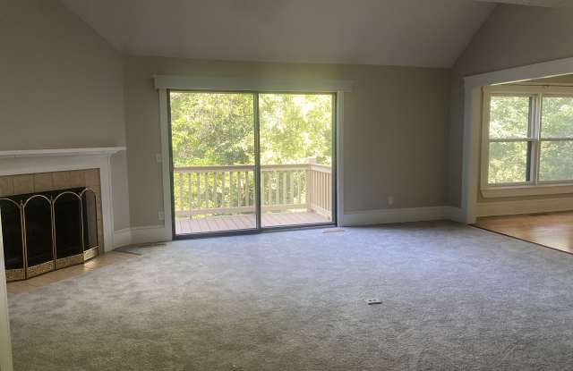 15550 26th Ave N Apt D photos photos