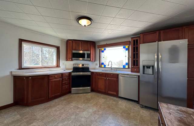 3 Bedroom Single Family House- Two Rivers, Wi photos photos
