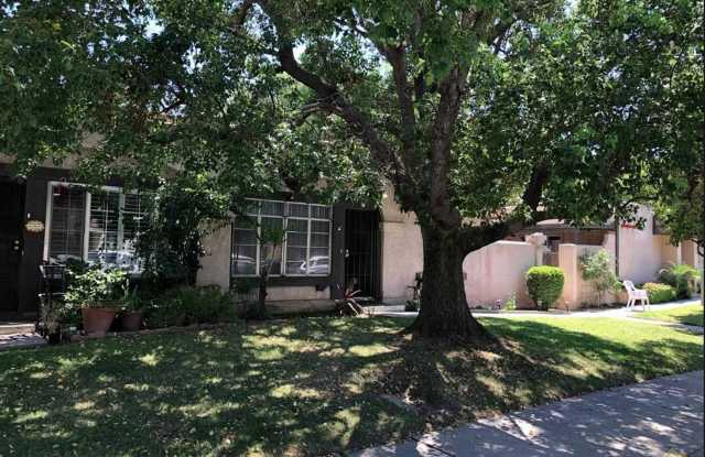 2 bed 1.5 bath Apartment for rent - 3509 Sampson Court, Bakersfield, CA 93309