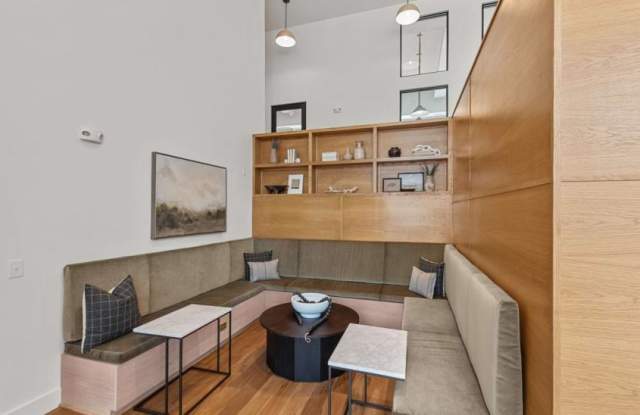 8102 Loyola Ln Gallery 2