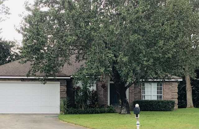 1555 PINE HAMMOCK Trail - 1555 Pine Hammock Trail, Fleming Island, FL 32003