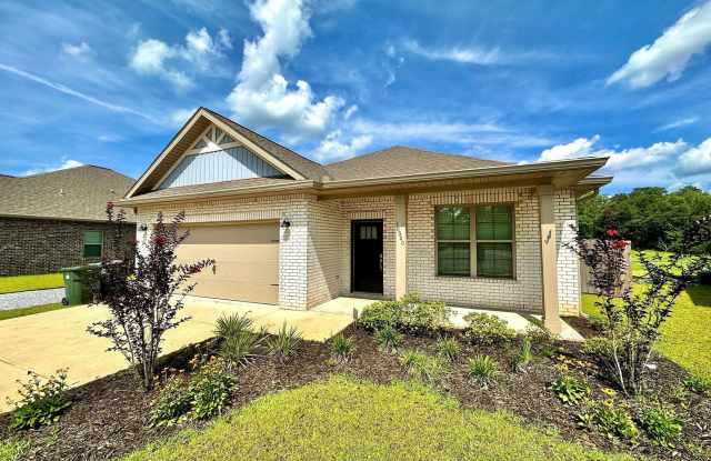 4 Bedroom 3 Bath Craftsman Style Home off Beulah Rd! - 10040 Tuscan Court, Escambia County, AL 32526