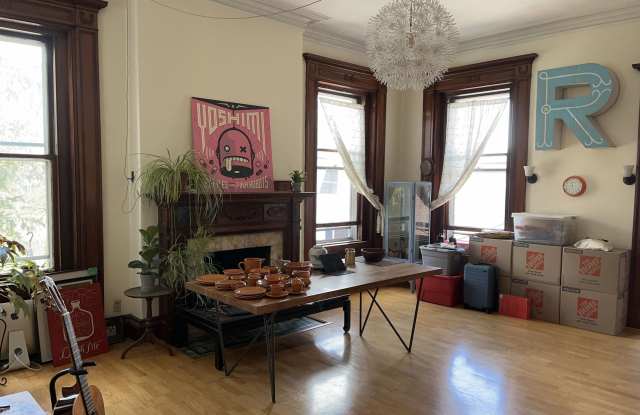 241 Middle Street Gallery 3