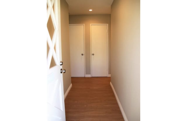 8479 Vassar Avenue Gallery 2