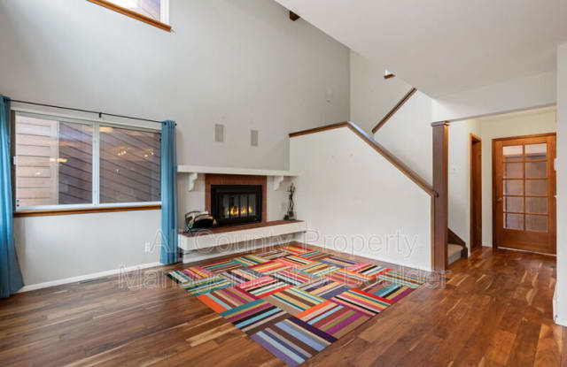 2619 Juniper Ave photos photos